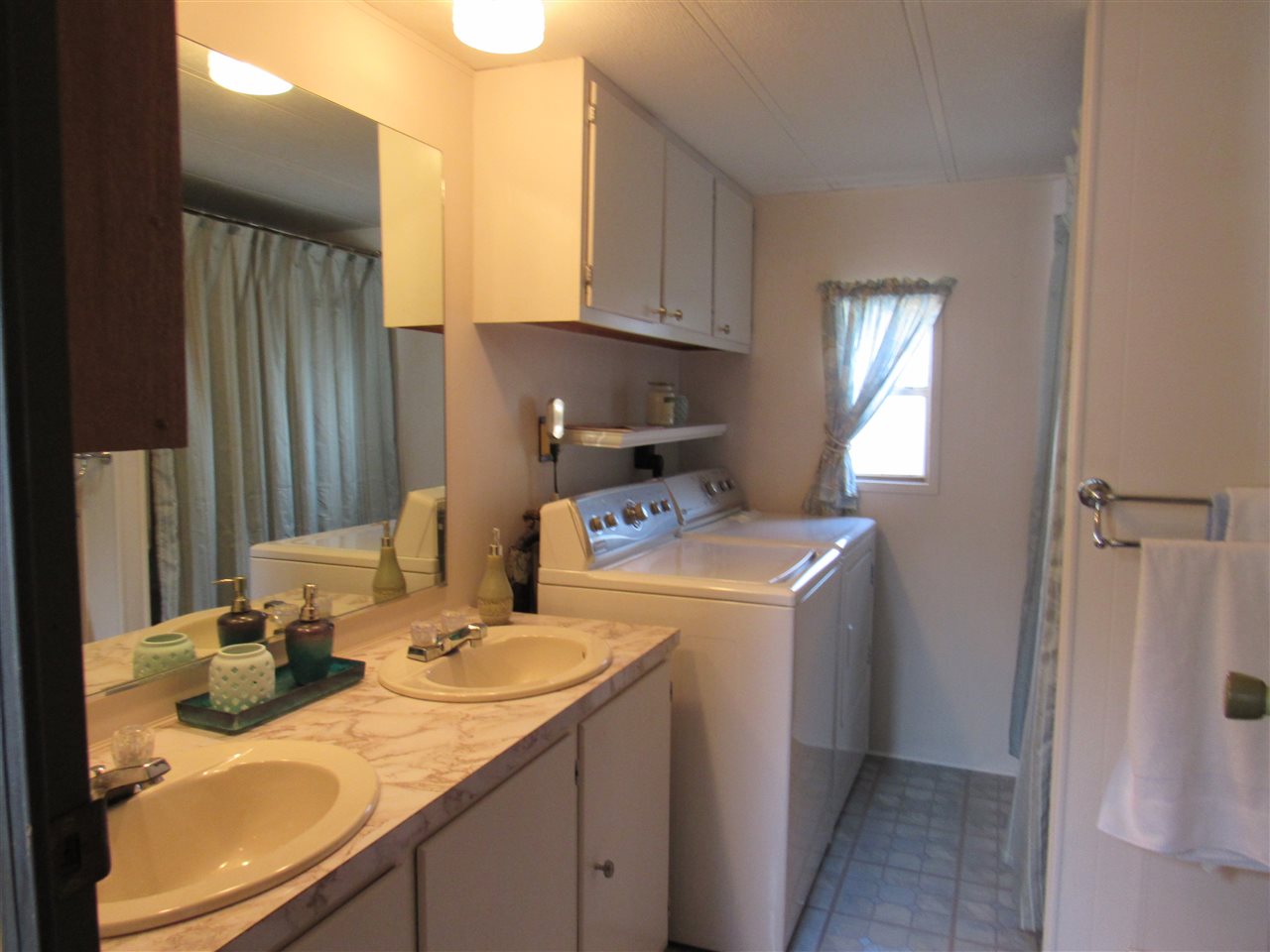 417 Middle Road, Unit 4 Dover, NH 03820 - Photo 4 of 20