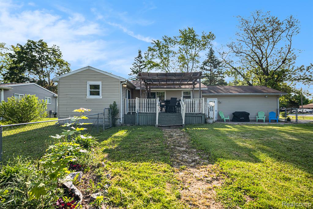 1284 Seymour Road Flint, MI 48532 - Photo 12 of 16