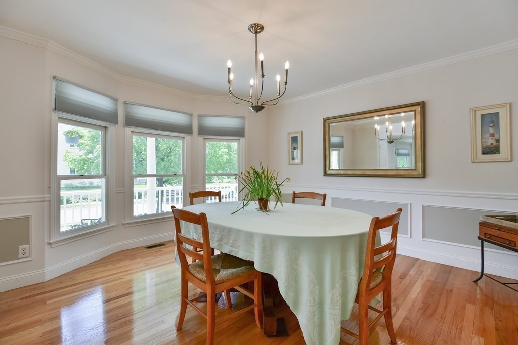 10 Old Farm Road Woburn, MA 01801 - Photo 11 of 32