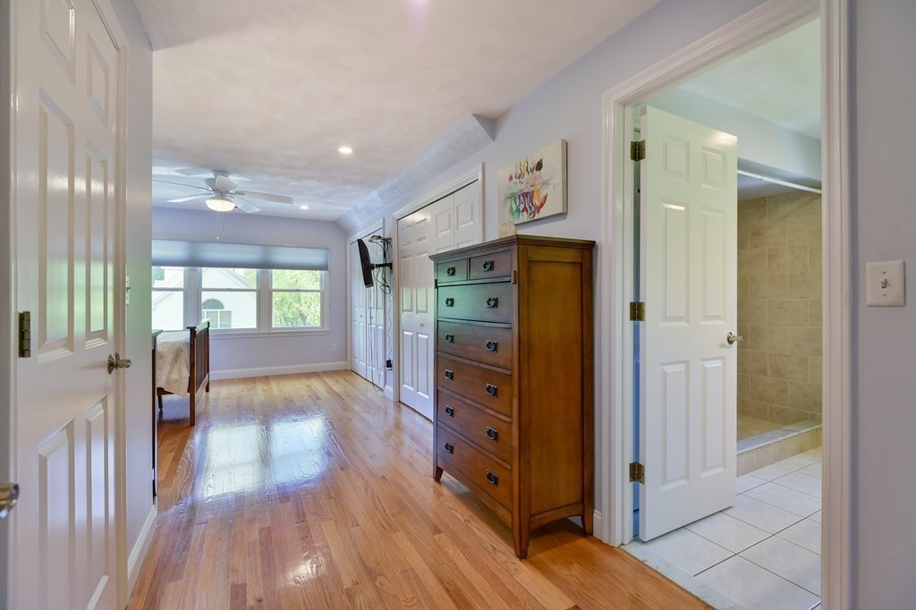 10 Old Farm Road Woburn, MA 01801 - Photo 25 of 32