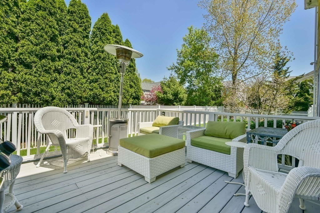 10 Old Farm Road Woburn, MA 01801 - Photo 30 of 32