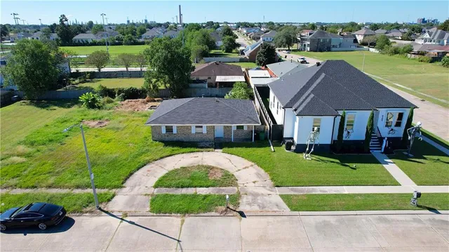 $150,000 | 8504 Squadron Drive, Chalmette, LA 70043