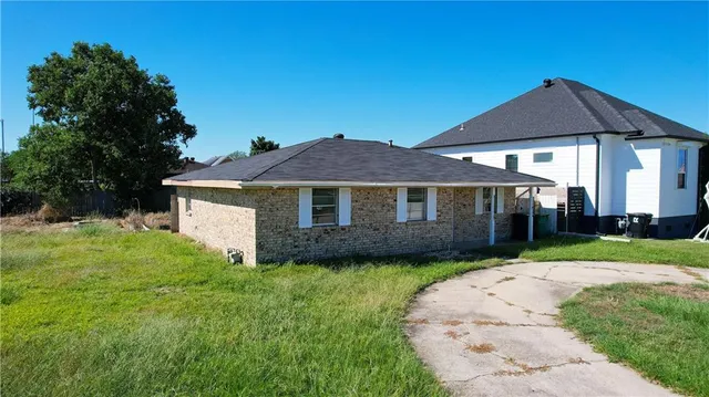 $150,000 | 8504 Squadron Drive, Chalmette, LA 70043
