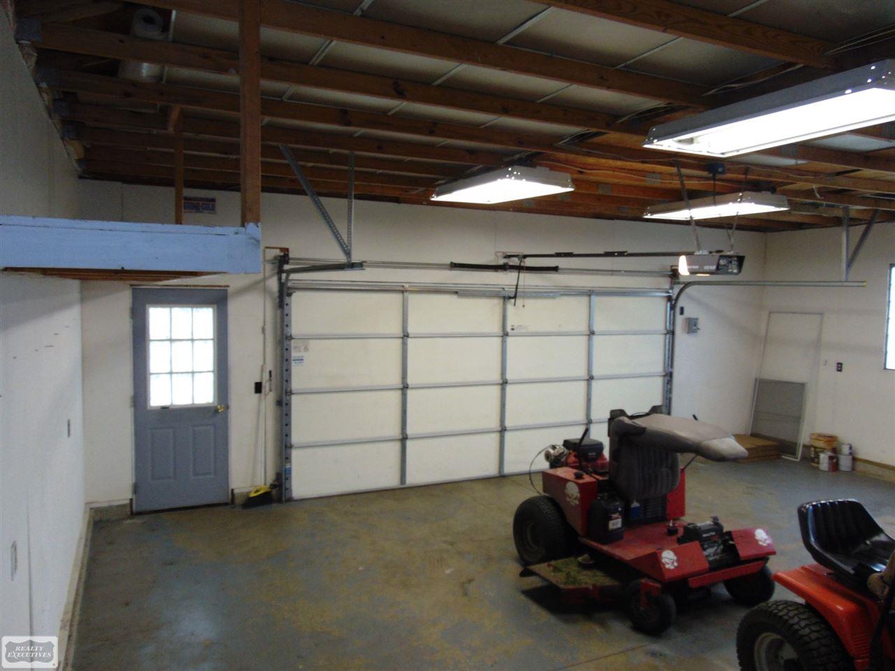62010 New Haven Road Ray, MI 48096 - Photo 14 of 24 31293202-13.JPG