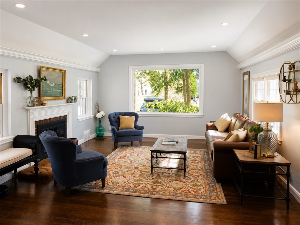 51 Hartman Road Newton, MA 02459 - Photo 3 of 23