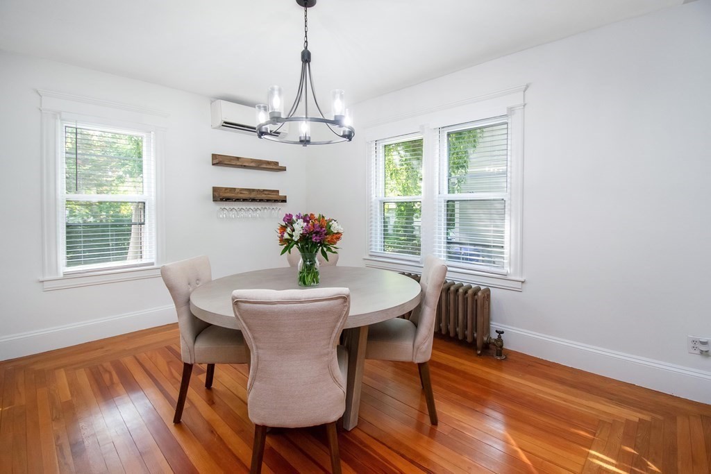 27 Castle Street Springfield, MA 01118 - Photo 14 of 40 Gallery Image 14