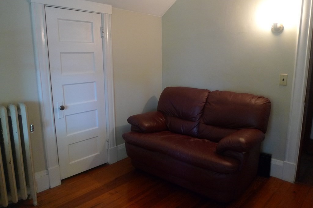 27 Castle Street Springfield, MA 01118 - Photo 22 of 40 Gallery Image 22