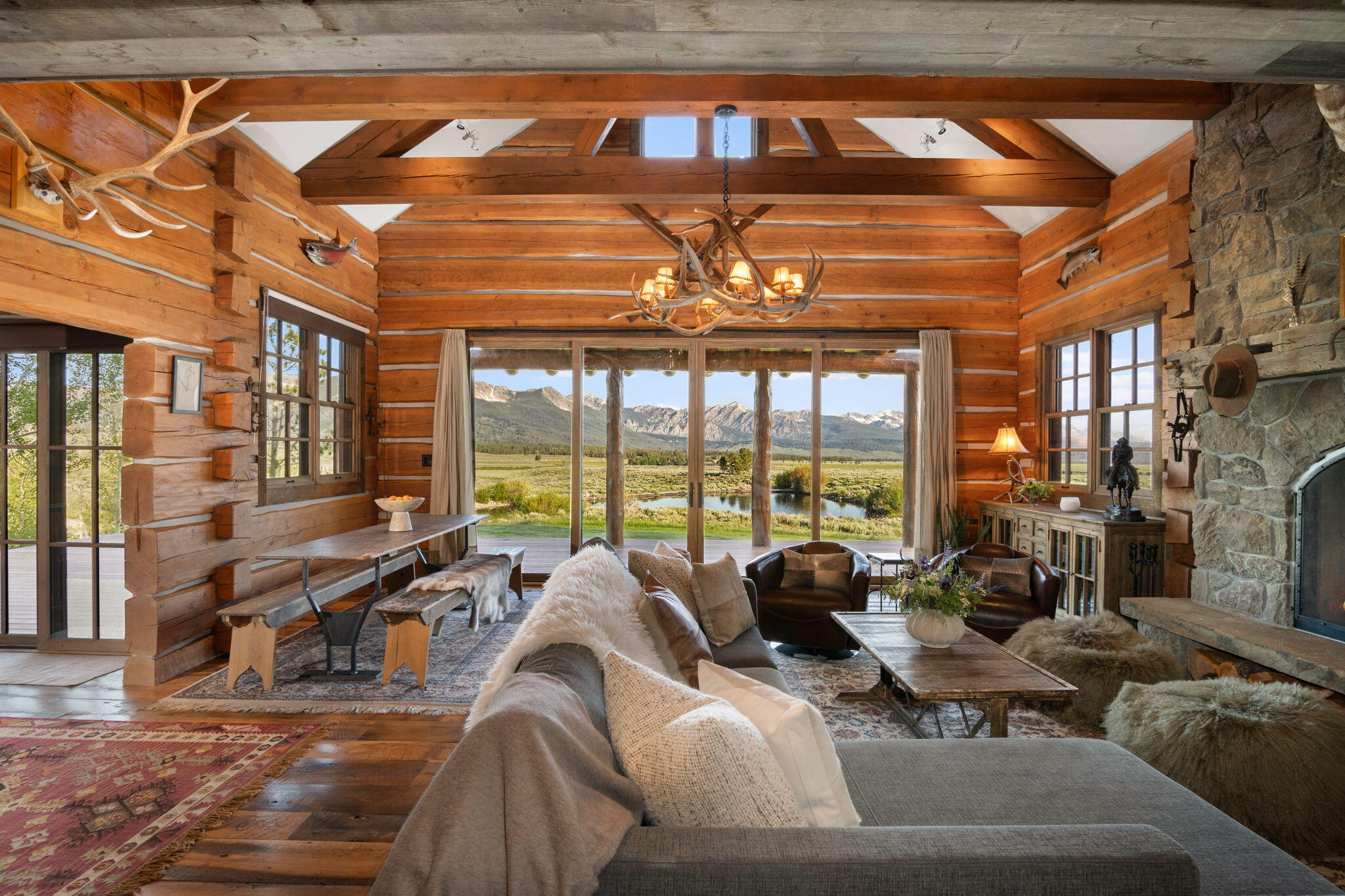 16825 Highway 75 Stanley, ID 83278 - Photo 8 of 52 Living Room