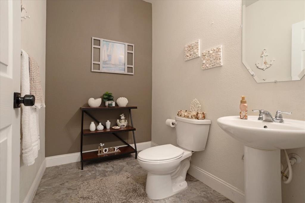 1224 Rivers Creek Lane Little Elm, TX 75068 - Photo 13 of 38