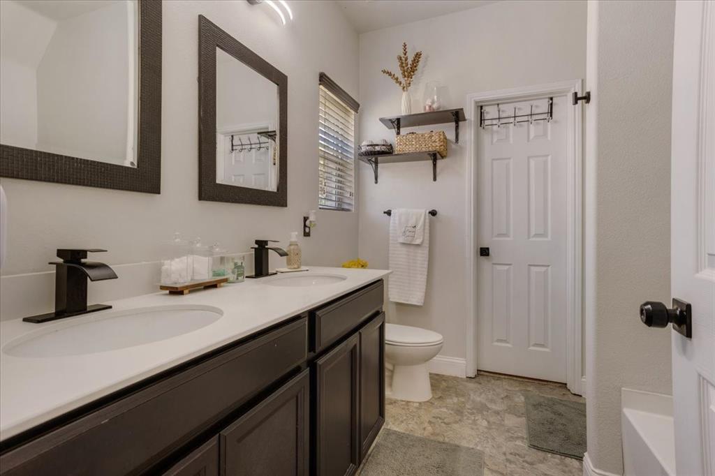 1224 Rivers Creek Lane Little Elm, TX 75068 - Photo 17 of 38