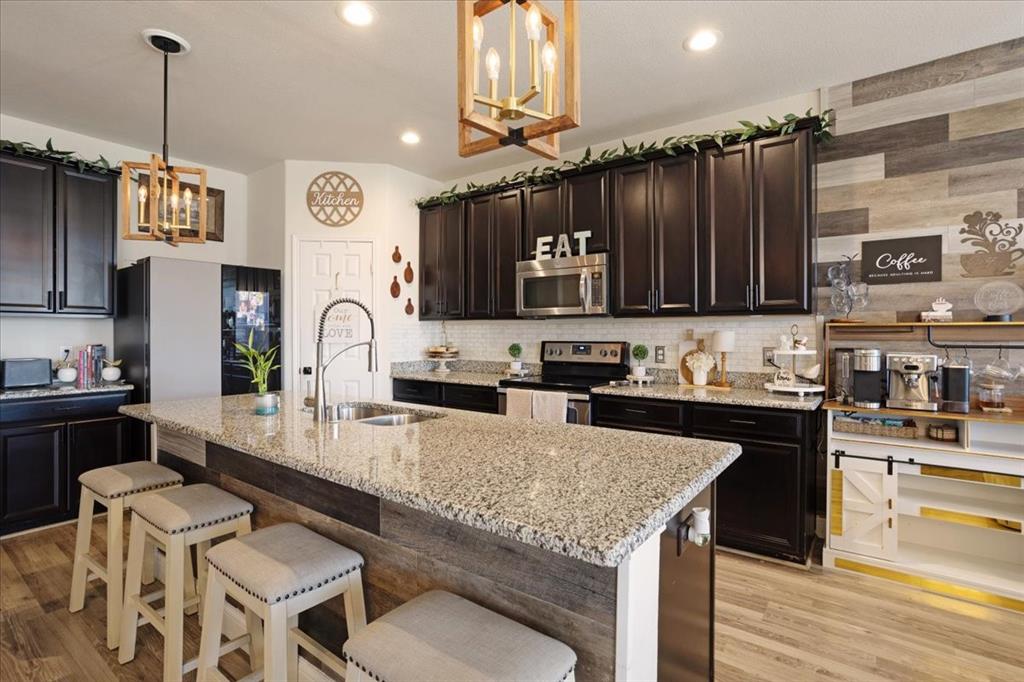 1224 Rivers Creek Lane Little Elm, TX 75068 - Photo 7 of 38
