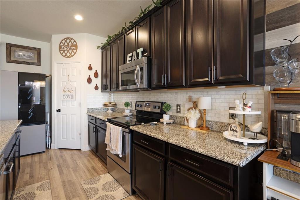1224 Rivers Creek Lane Little Elm, TX 75068 - Photo 8 of 38