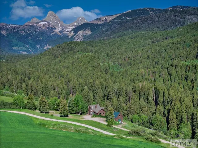 $2,195,000 | 475-alta East Ski Hill Road, Alta, WY 83414