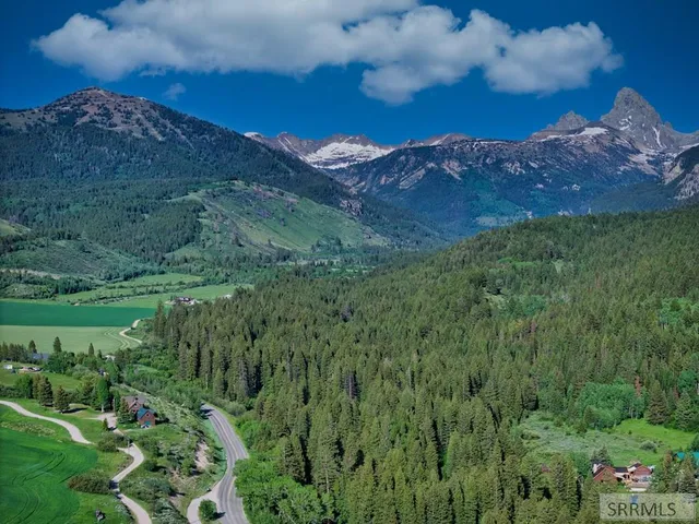 $2,195,000 | 475-alta East Ski Hill Road, Alta, WY 83414