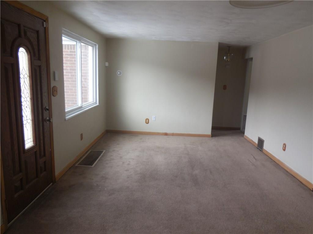 905 Jefferson Road Pittsburgh, PA 15235 - Photo 4 of 12 Gallery Image 4
