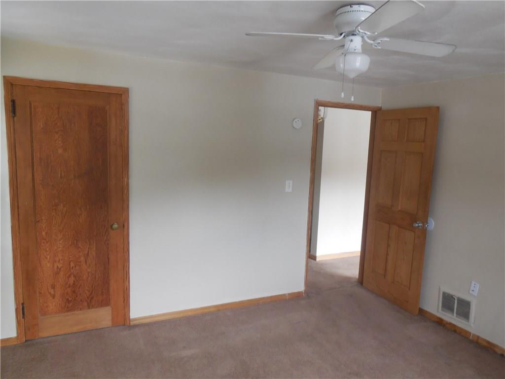 905 Jefferson Road Pittsburgh, PA 15235 - Photo 9 of 12 Gallery Image 9