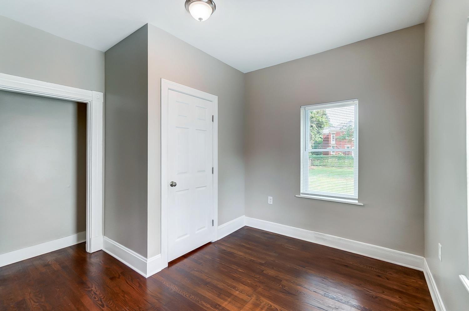 6130 Prentice Street Cincinnati, OH 45227 - Photo 13 of 44