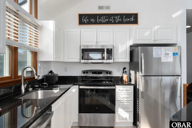 $1,075,000 | 440 Myrtle Pond Road, Corolla, NC 27927