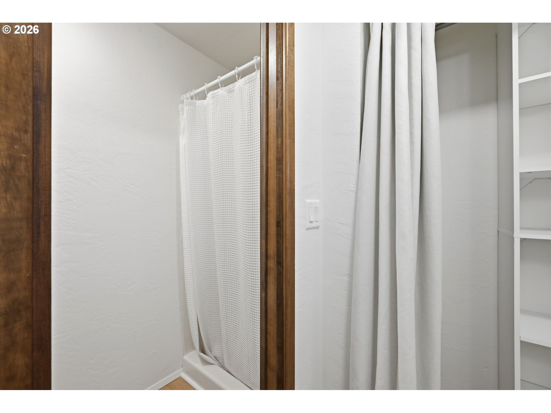 971 Prescott Lane Springfield, OR 97477 - Photo 22 of 42 Primary Bedroom