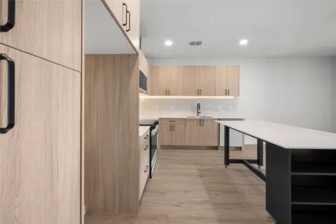 $562,500 | 634 Central Parkway, Unit 1211, New Braunfels, TX 78130