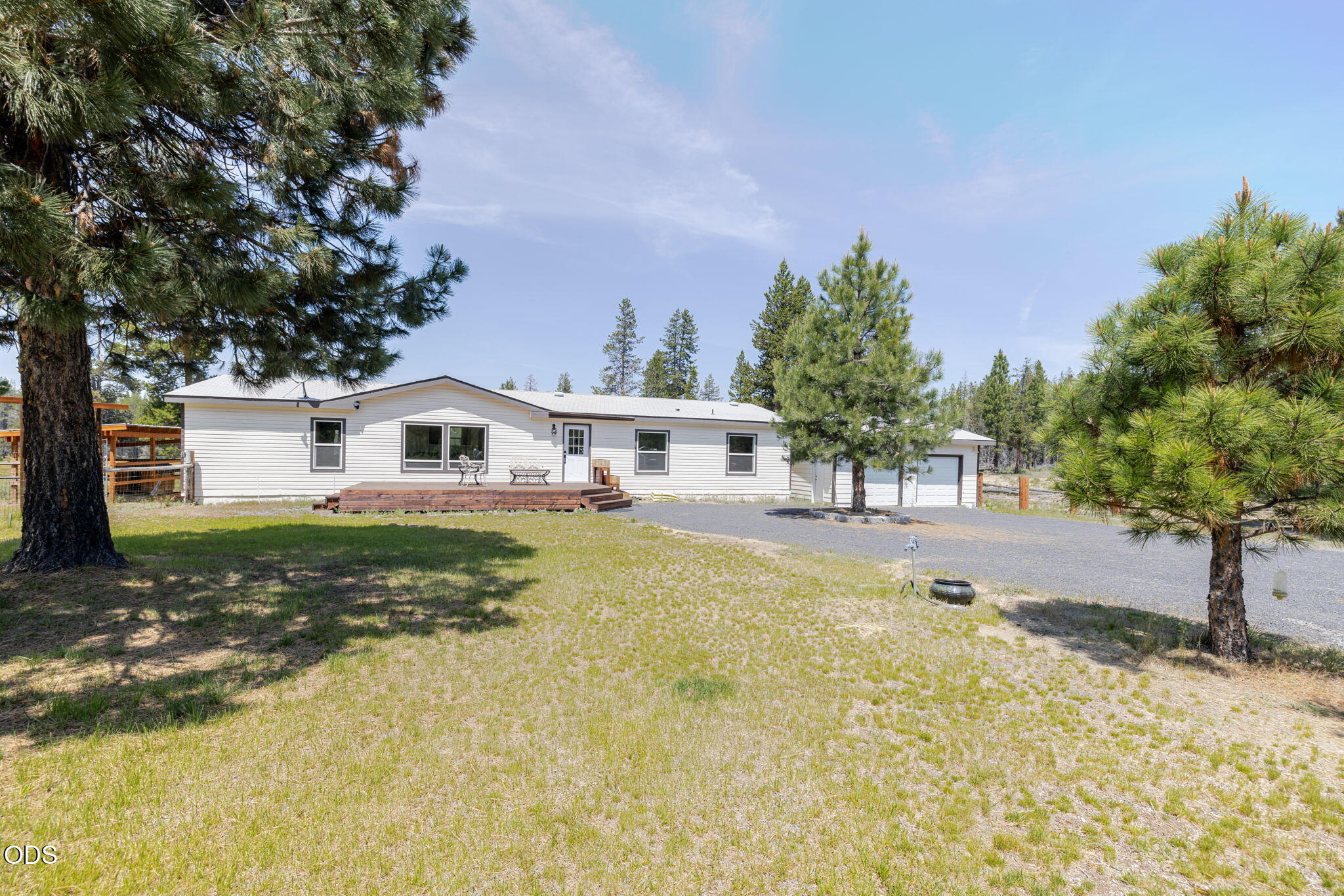 151154 Beal Road La Pine, OR 97739 - Photo 2 of 47