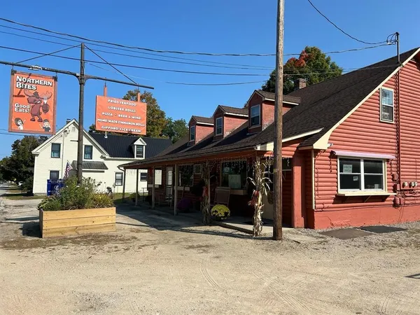 $450,000 | 1395 Highway 302, Bartlett, NH 03812