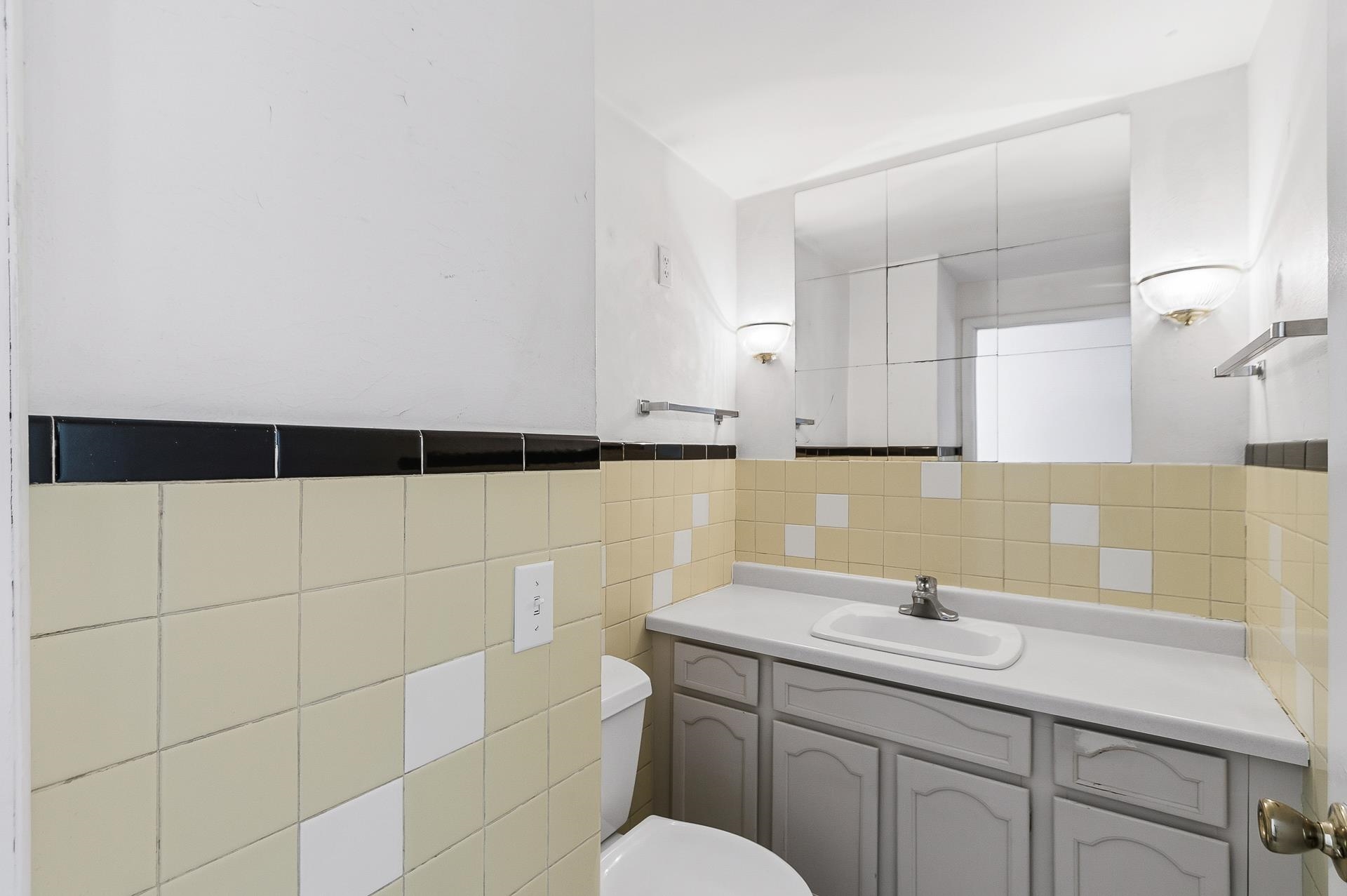 1079 Koshkonong Road Cambridge, WI 53523 - Photo 20 of 36