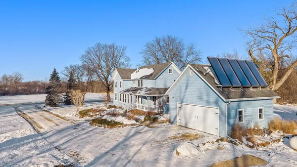$749,900 | 1079 Koshkonong Road, Cambridge, WI 53523