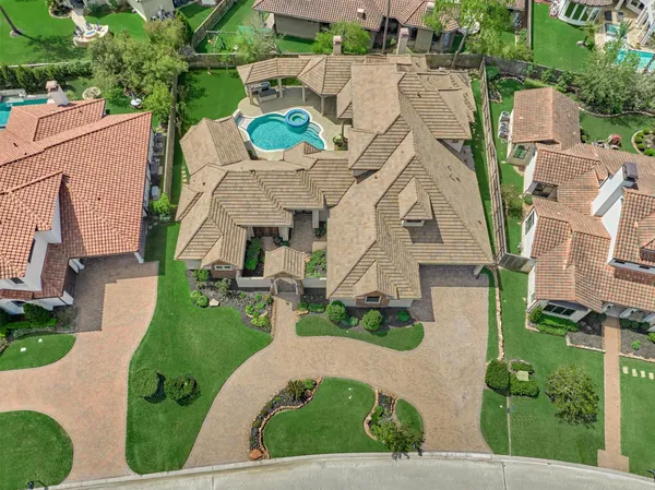 $1,595,000 | 25 Post Shadow Estate Drive, Spring, TX 77389