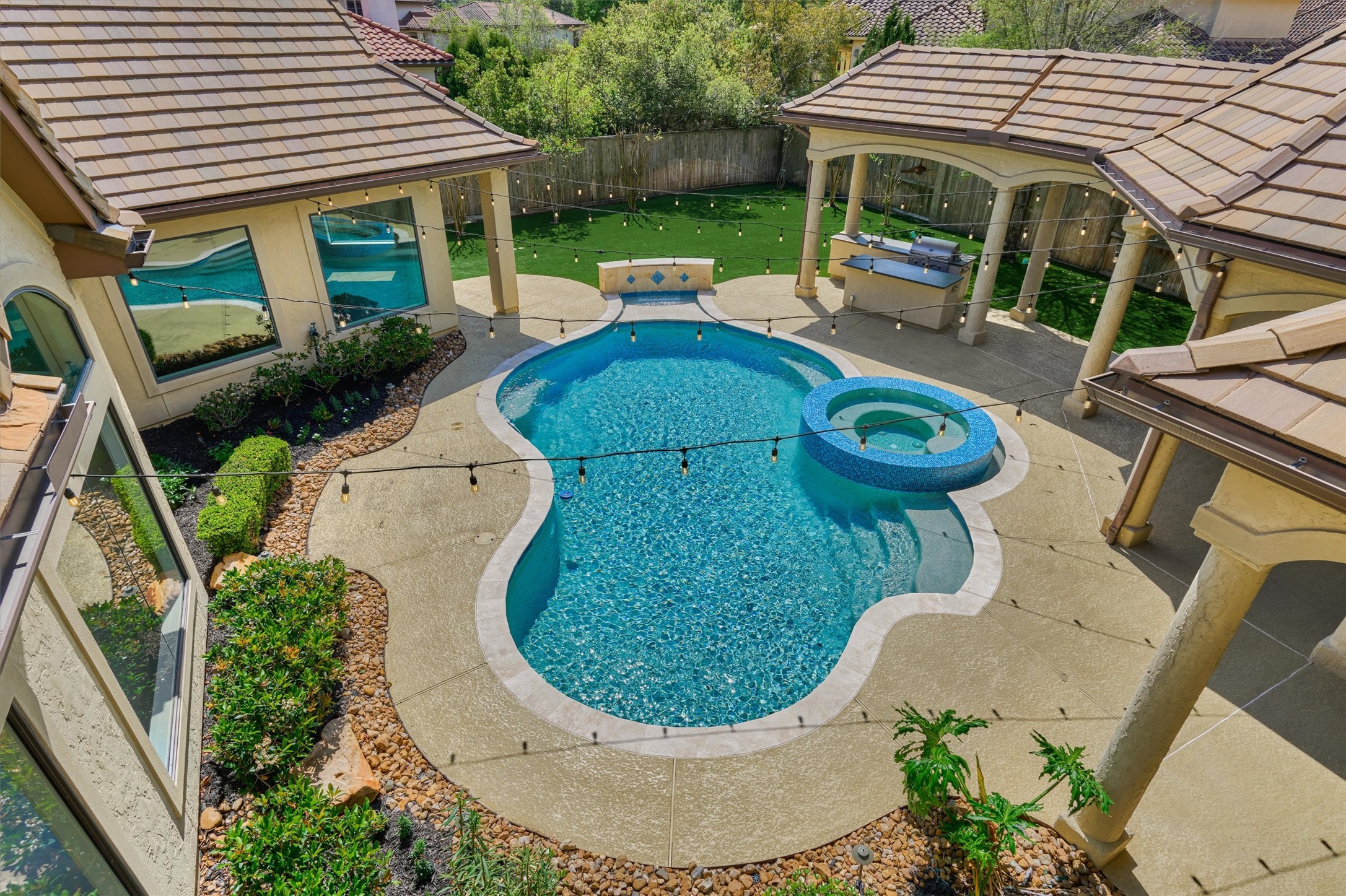 25 Post Shadow Estate Drive Spring, TX 77389 - Photo 43 of 49 an aerial view of a house with swimming pool garden view and porch