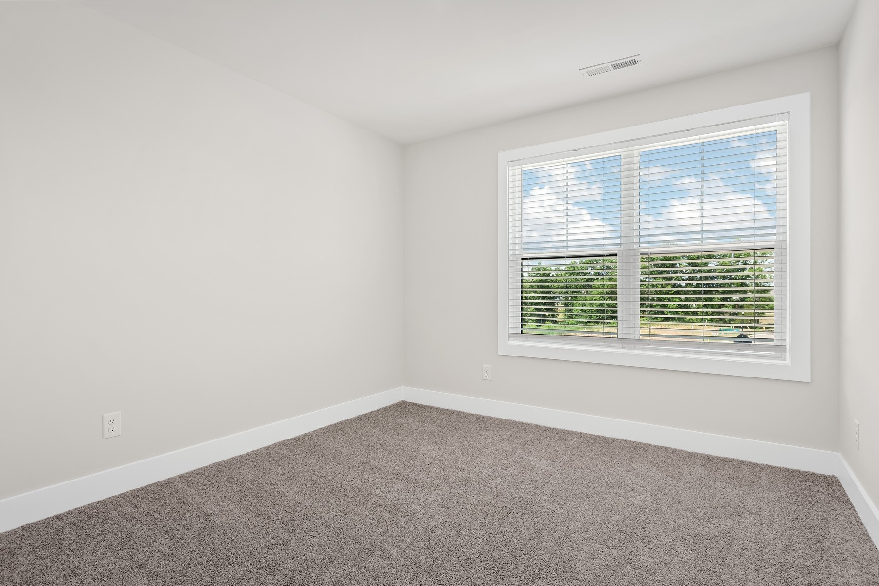 4007 Norman Drive Spring Hill, TN 37174 - Photo 12 of 12 an empty room with a window
