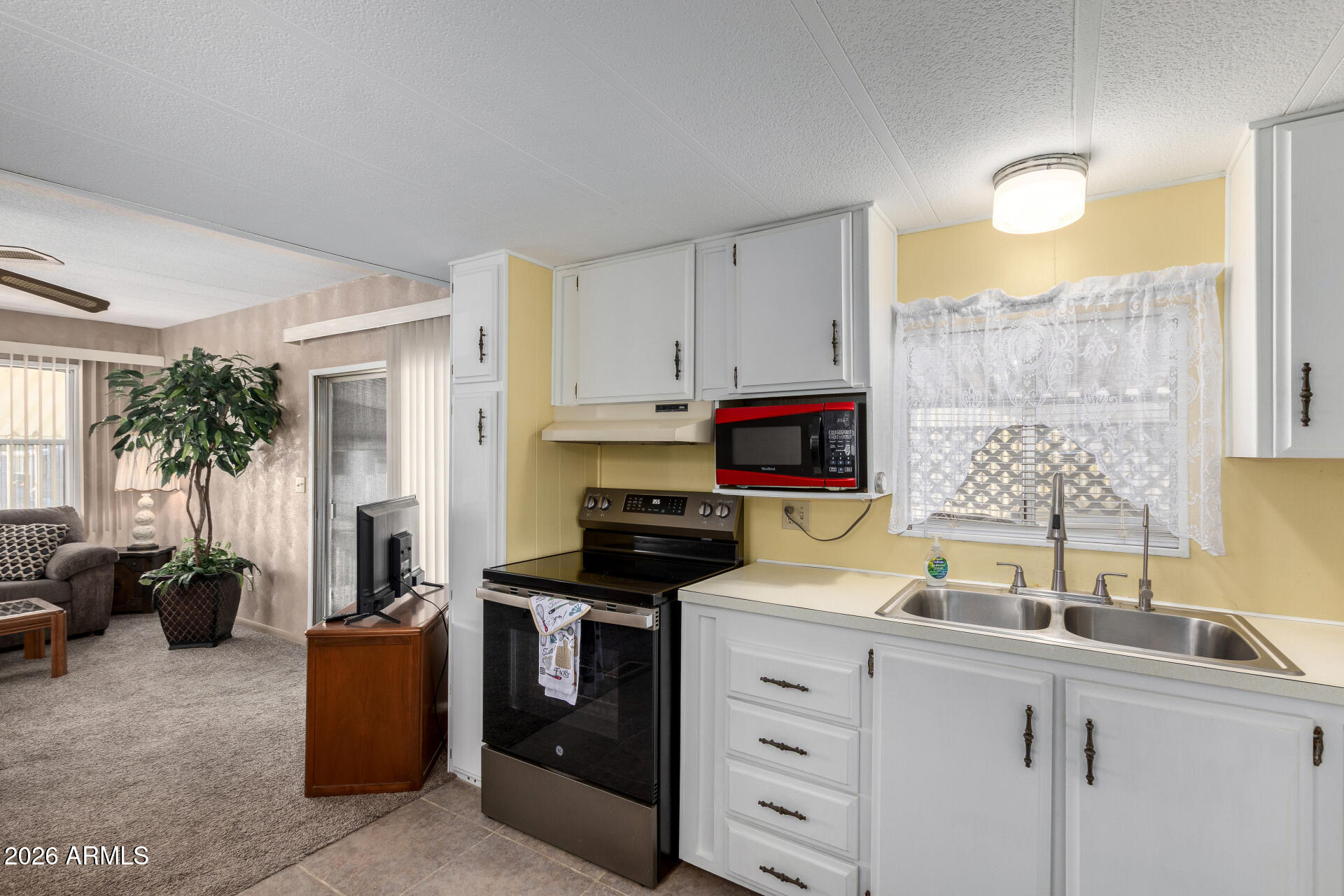 44 South Hawes Road, Unit B26 Mesa, AZ 85208 - Photo 10 of 32 15 - Hawes