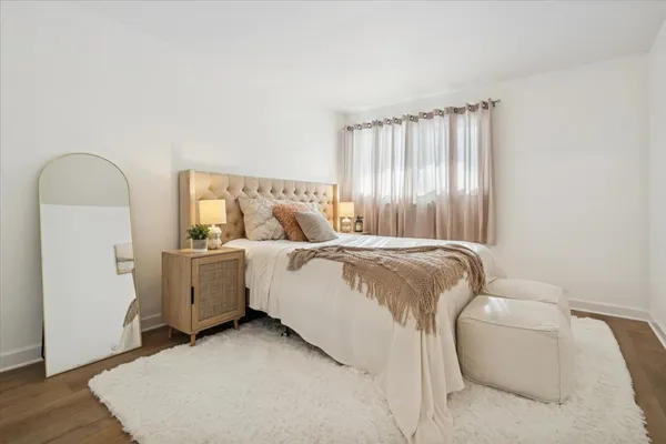 $164,500 | 501 Carlysle Drive, Unit 7, Clarendon Hills, IL 60514