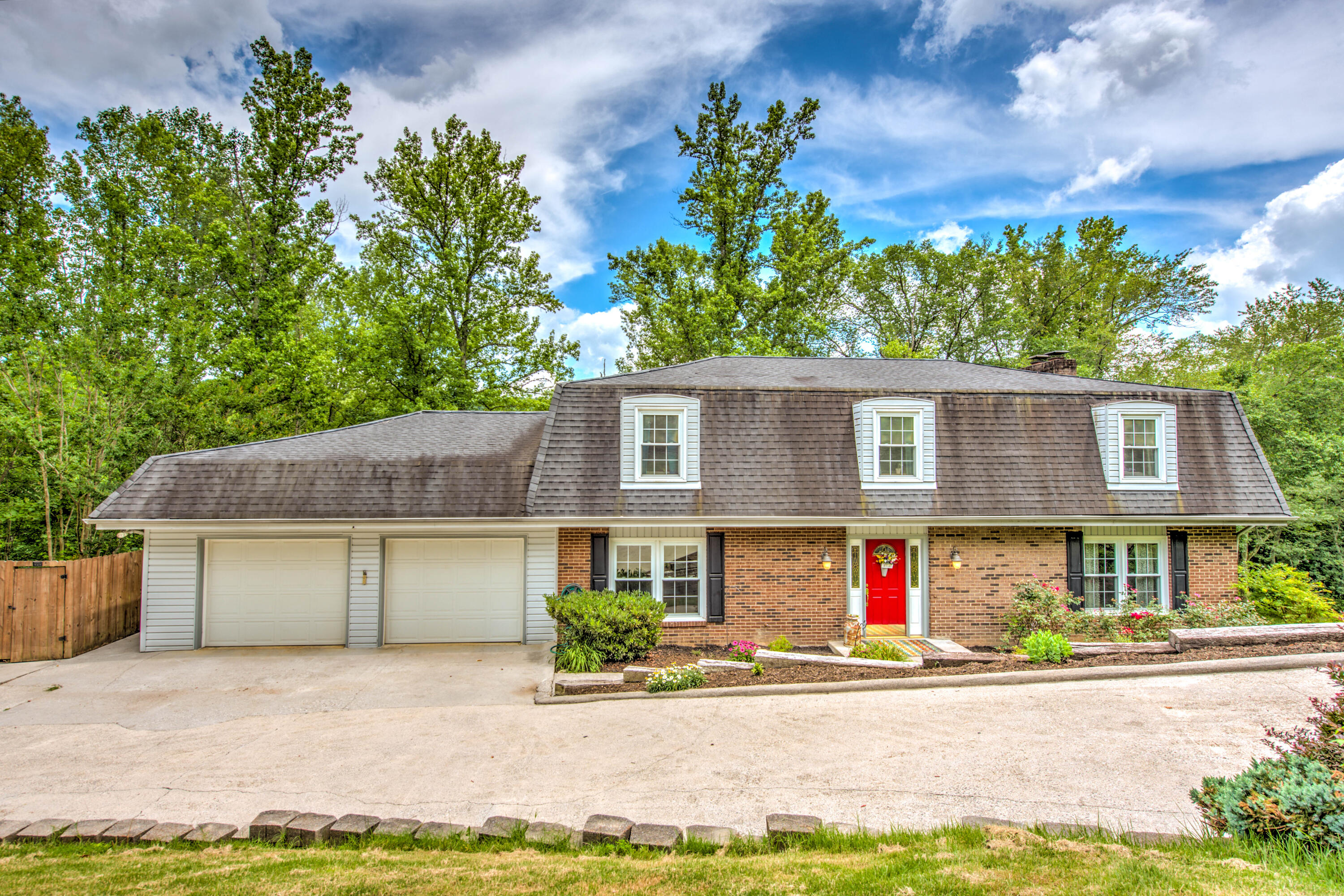 115 Greystone Drive Oak Ridge, TN 37830 - Photo 1 of 40 115 Greystone Dr