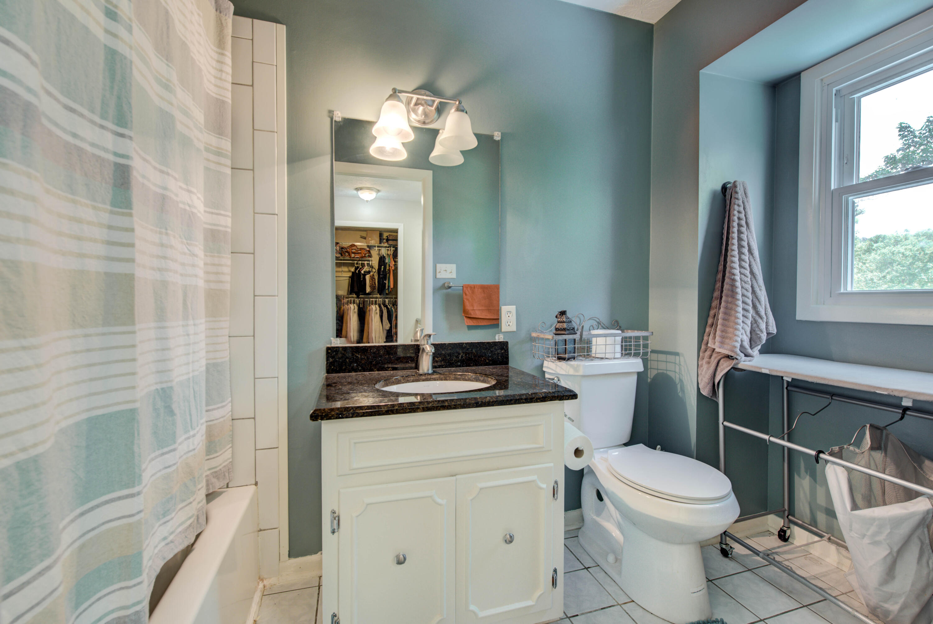 115 Greystone Drive Oak Ridge, TN 37830 - Photo 19 of 40 Master Bath