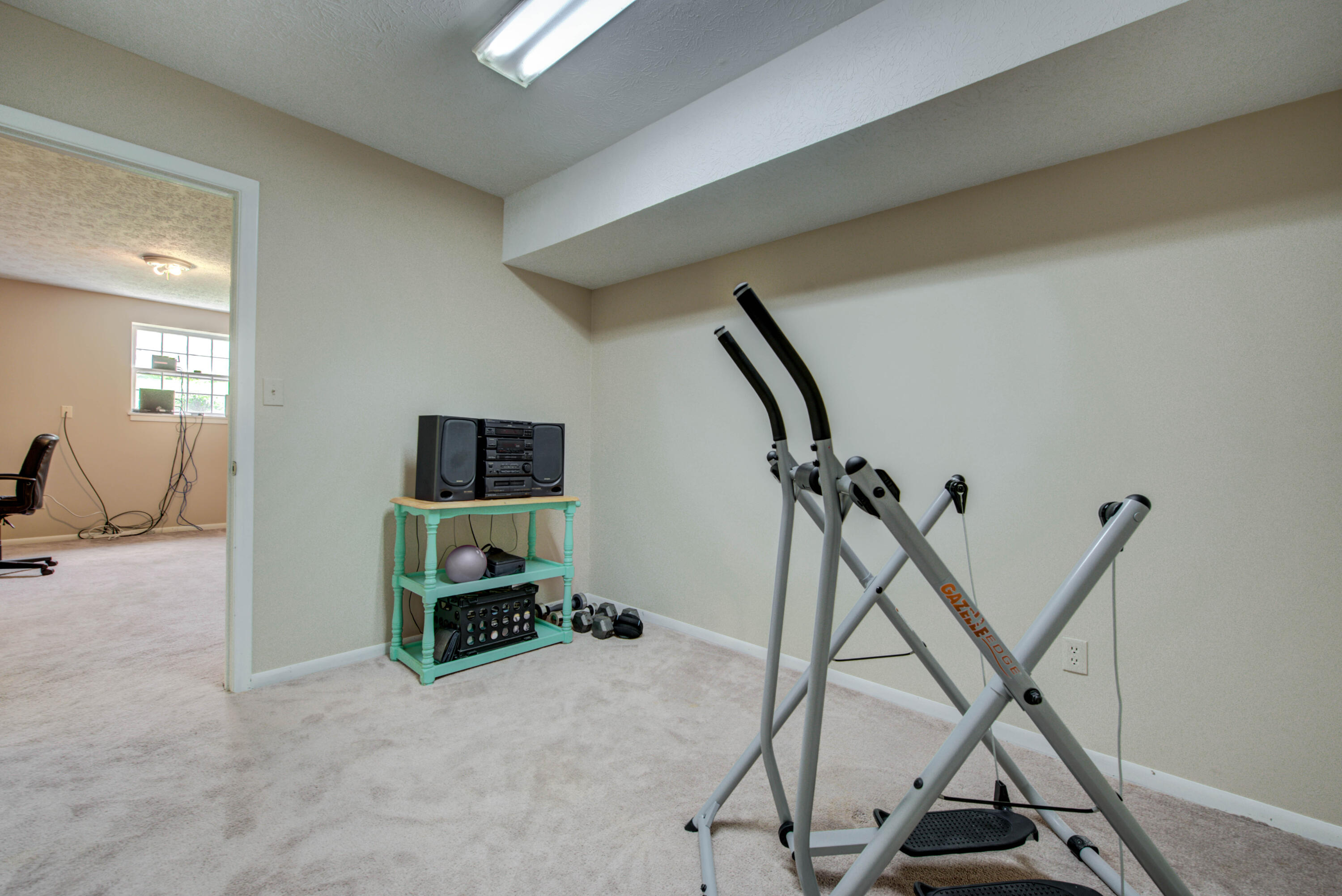 115 Greystone Drive Oak Ridge, TN 37830 - Photo 28 of 40 Bed 5 walk in closet Lower Level
