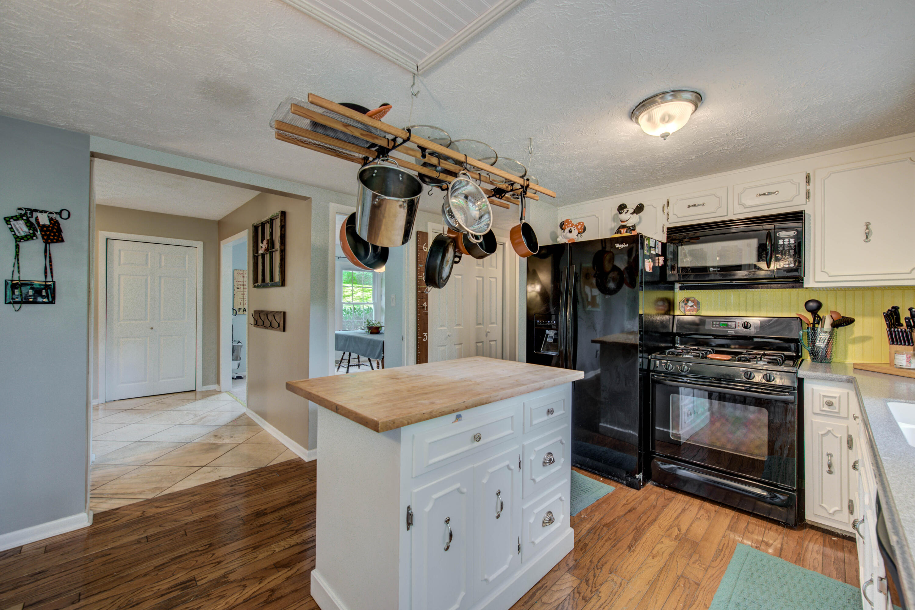 115 Greystone Drive Oak Ridge, TN 37830 - Photo 9 of 40 Kitchen