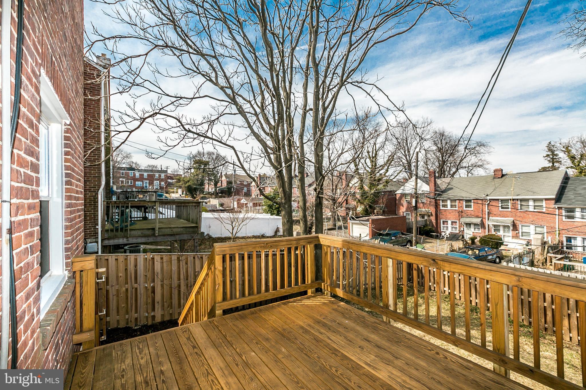 1000 Andover Road Baltimore, MD 21218 - Photo 25 of 31 Rear deck