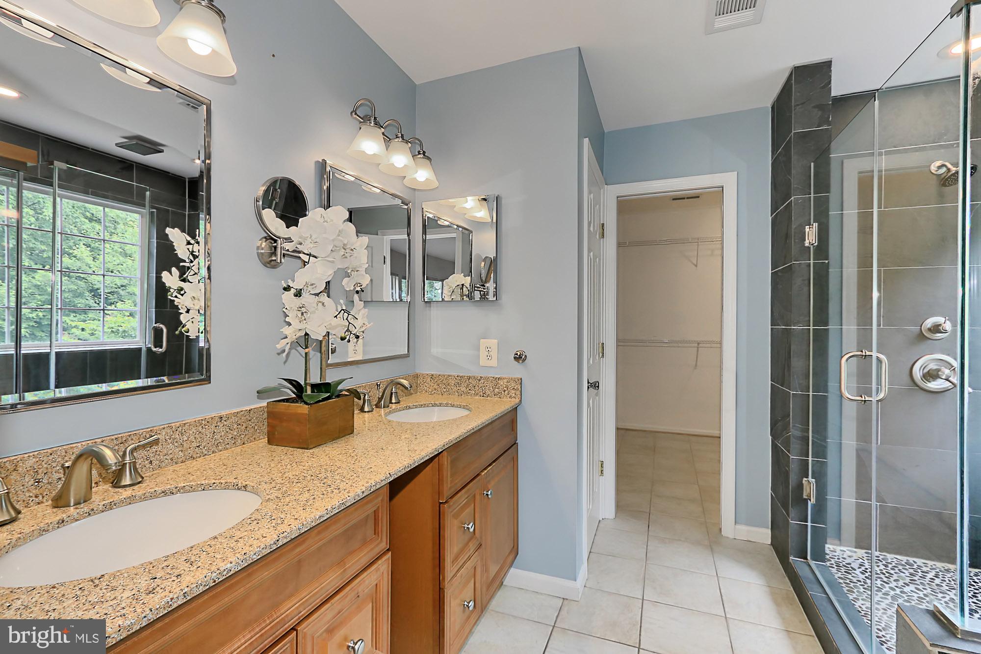 8428 Ambrose Court Springfield, VA 22153 - Photo 25 of 44 Master Bath