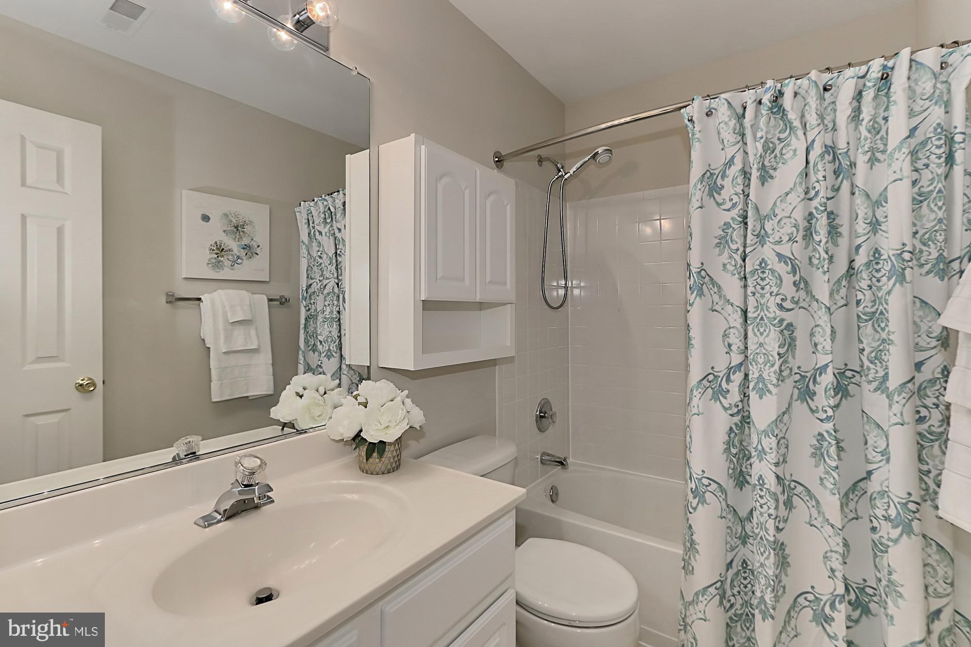 8428 Ambrose Court Springfield, VA 22153 - Photo 30 of 44 Full bath