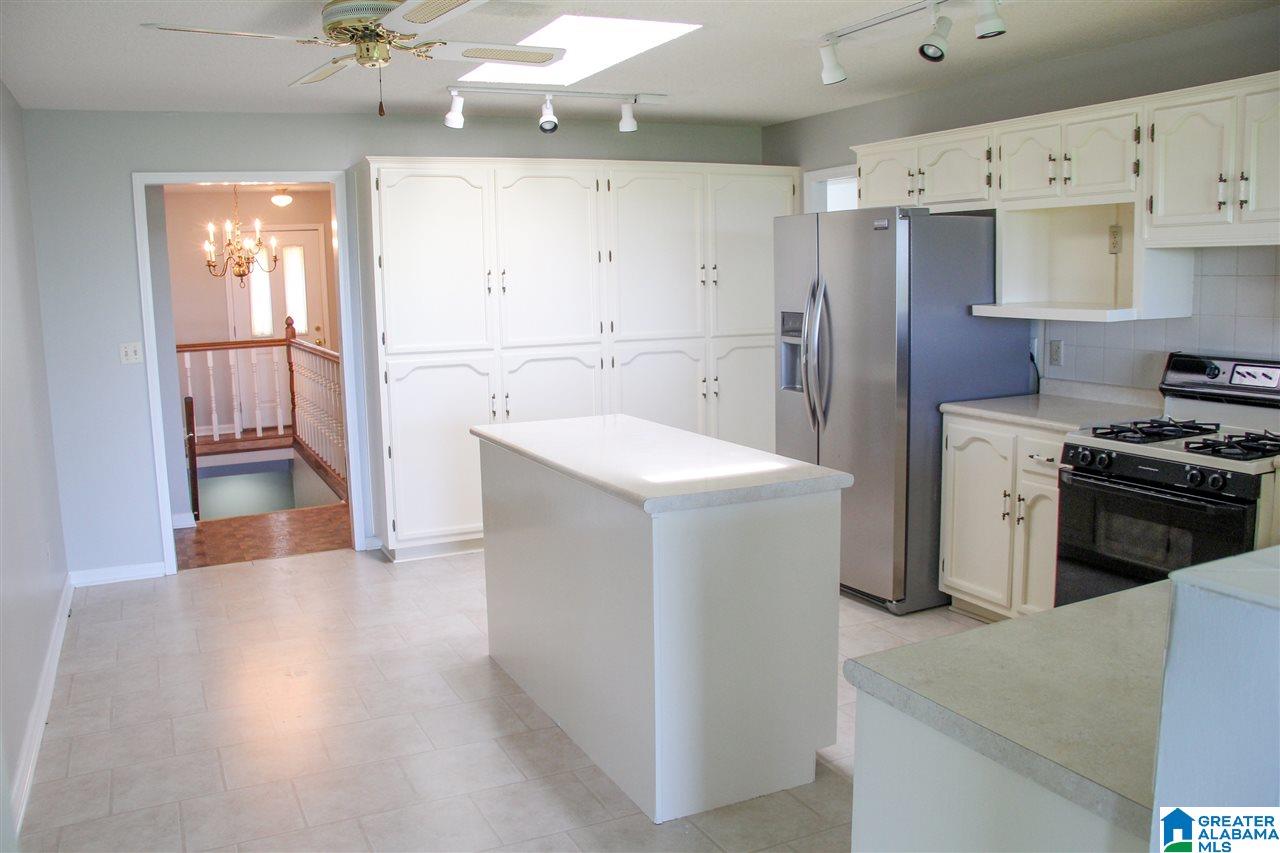 24 Shades Crest Road Birmingham, AL 35226 - Photo 16 of 28