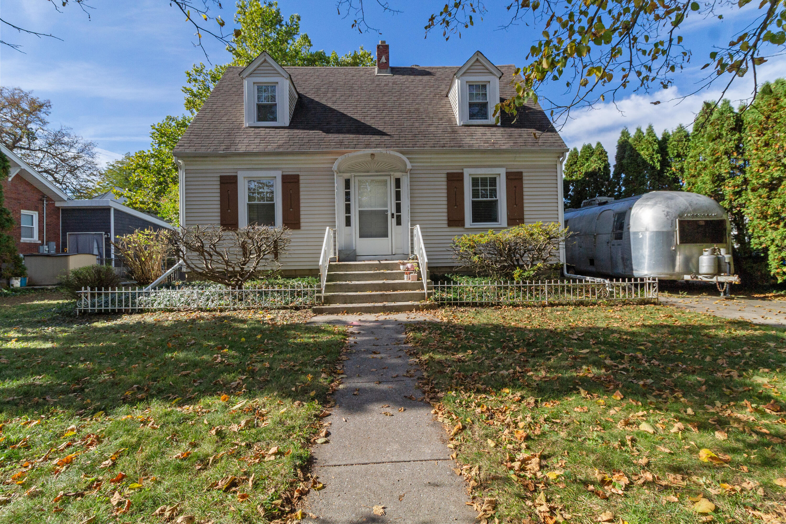 269 Maxwell Street Crown Point, IN 46307 - Photo 1 of 25 3000x2000