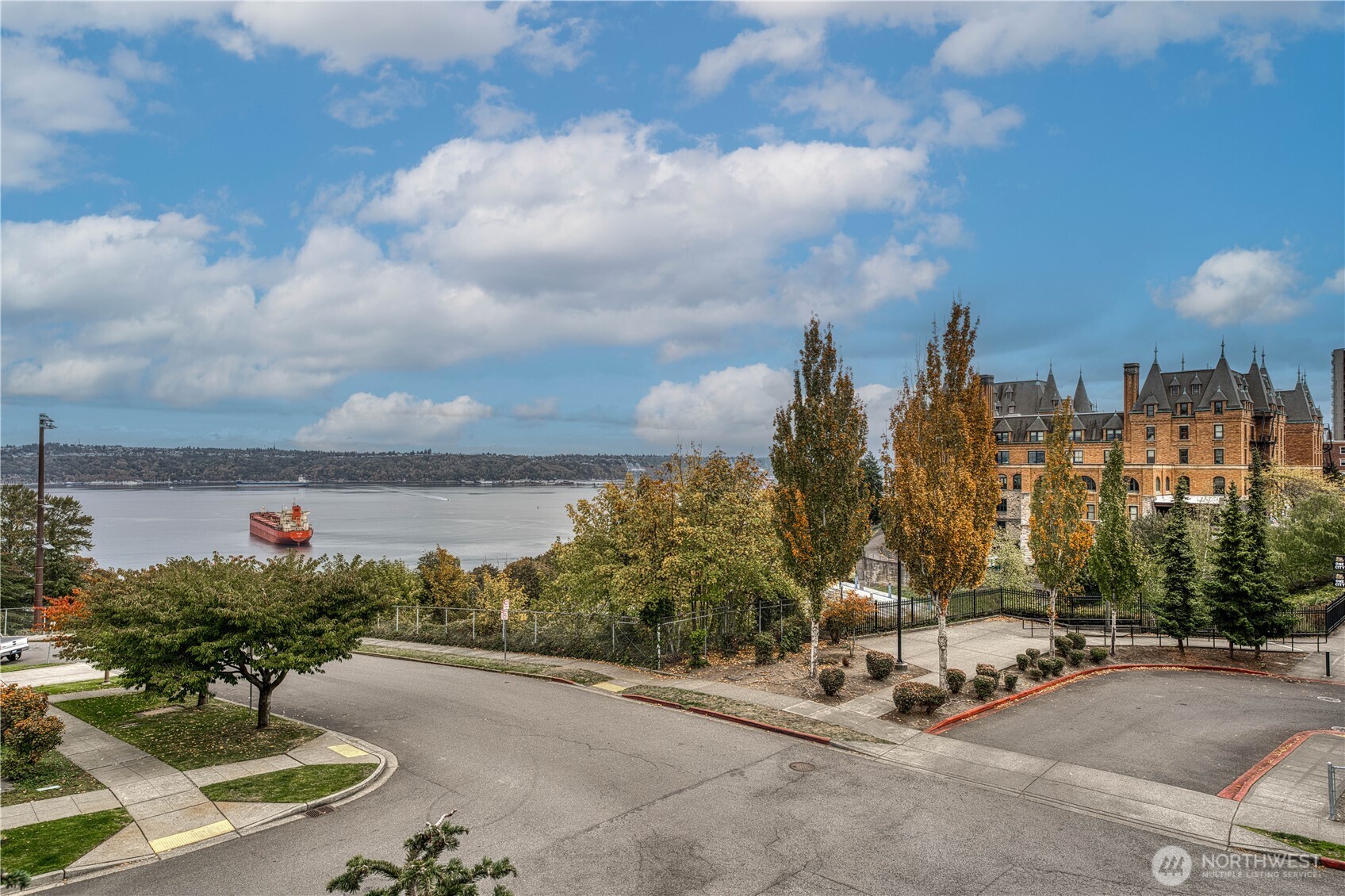 507 North 3rd Street, Unit 101 Tacoma, WA 98403 - Photo 2 of 33 a view of a terrace with sitting area