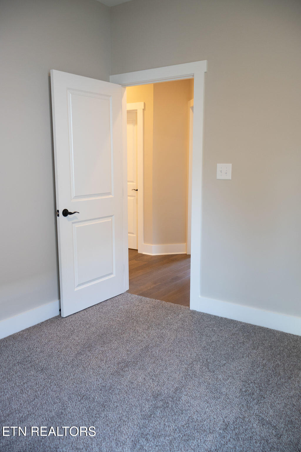 107 Cherry Oak Drive Oak Ridge, TN 37830 - Photo 21 of 47 IMG_2109