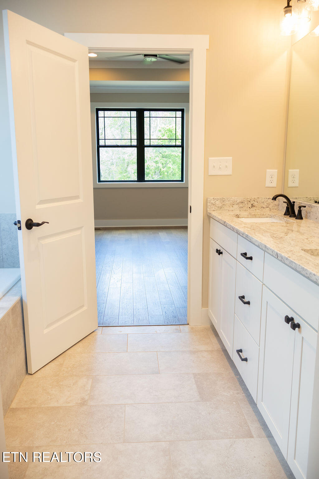 107 Cherry Oak Drive Oak Ridge, TN 37830 - Photo 36 of 47 IMG_2095
