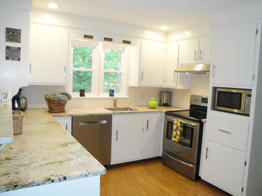 188 Chapin Road Hudson, MA 01749 - Photo 3 of 14 Gallery Image 3