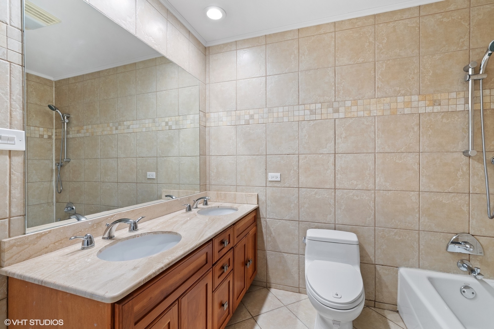 611 Ridge Road Highland Park, IL 60035 - Photo 12 of 32