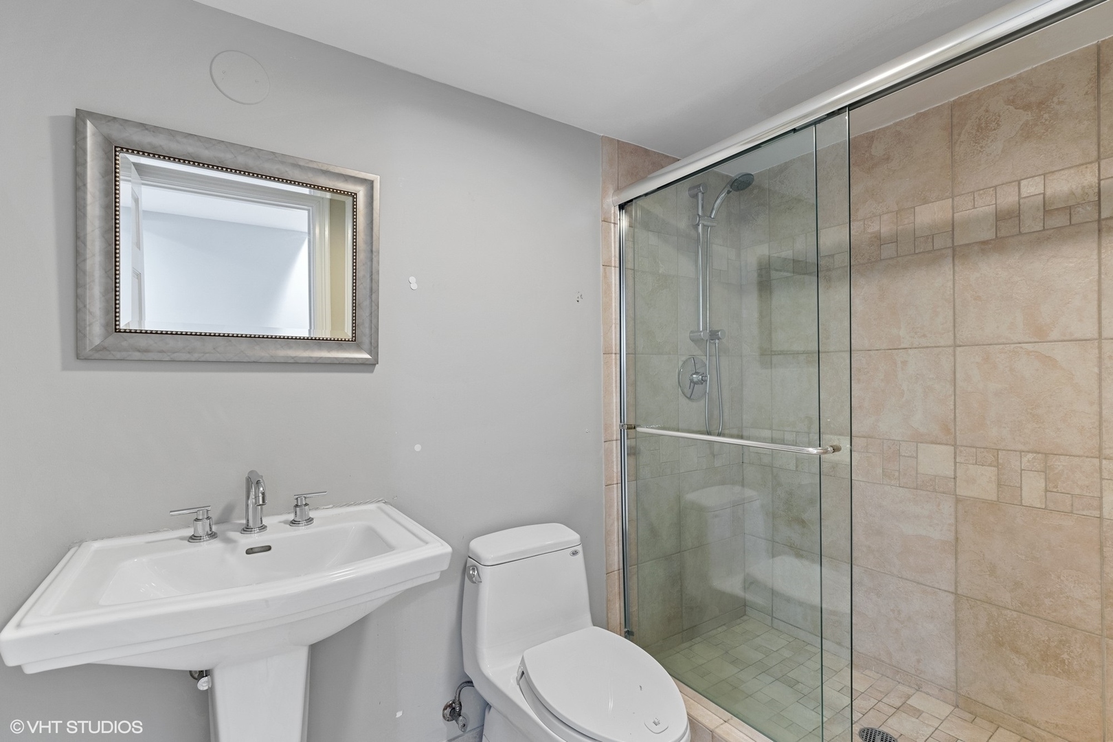 611 Ridge Road Highland Park, IL 60035 - Photo 14 of 32