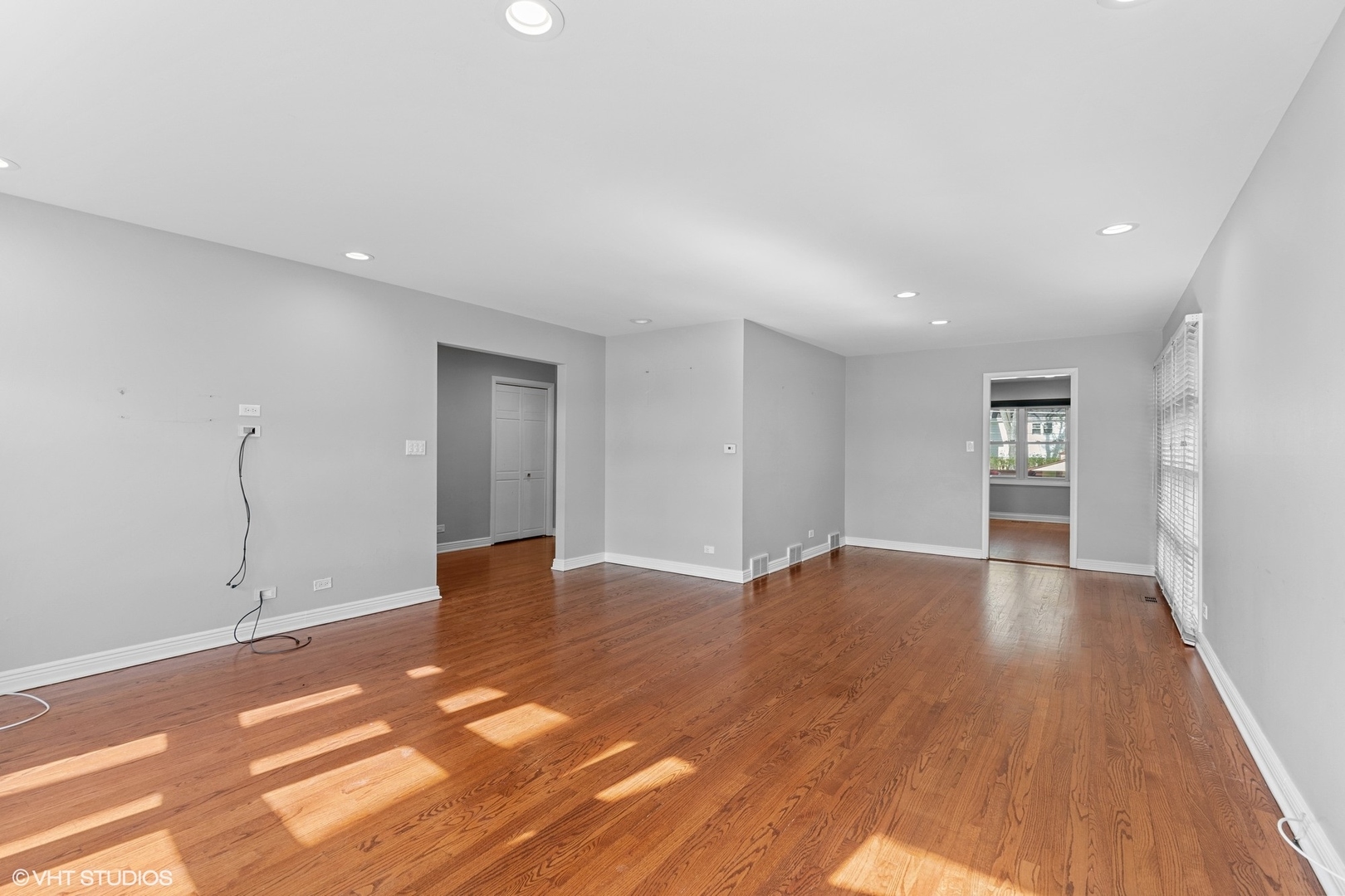 611 Ridge Road Highland Park, IL 60035 - Photo 20 of 32