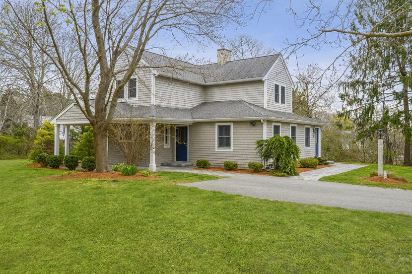 25 Armory Road Buzzards Bay, MA 02532 - Photo 1 of 26 002-photo--8271021